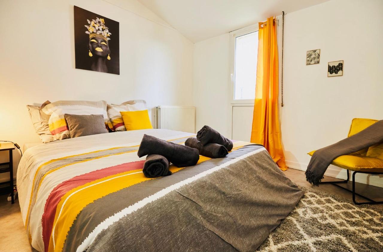 Mona Lisa : Superbe Loft centre ville - Parking gratuit - Wifi ultra rapide-Appareil Massage-Netflix-Jeu société Troyes Extérieur photo